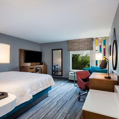Hampton Inn & Suites Herndon-Reston Екстериор снимка