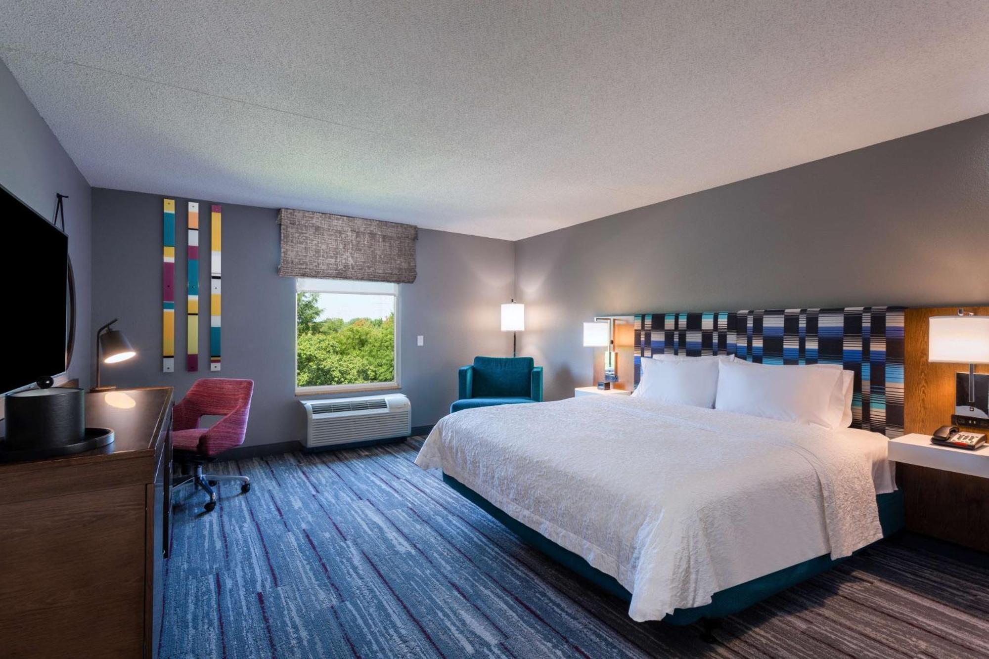 Hampton Inn & Suites Herndon-Reston Екстериор снимка