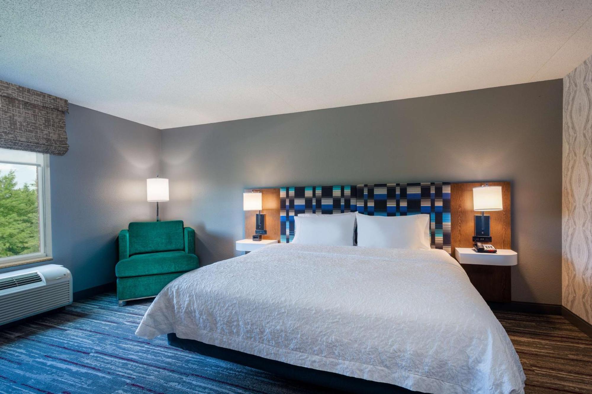 Hampton Inn & Suites Herndon-Reston Екстериор снимка