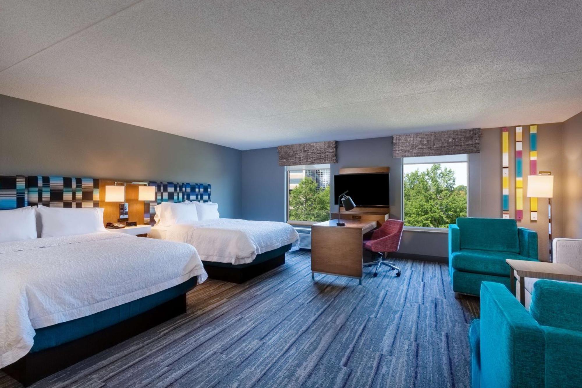 Hampton Inn & Suites Herndon-Reston Екстериор снимка
