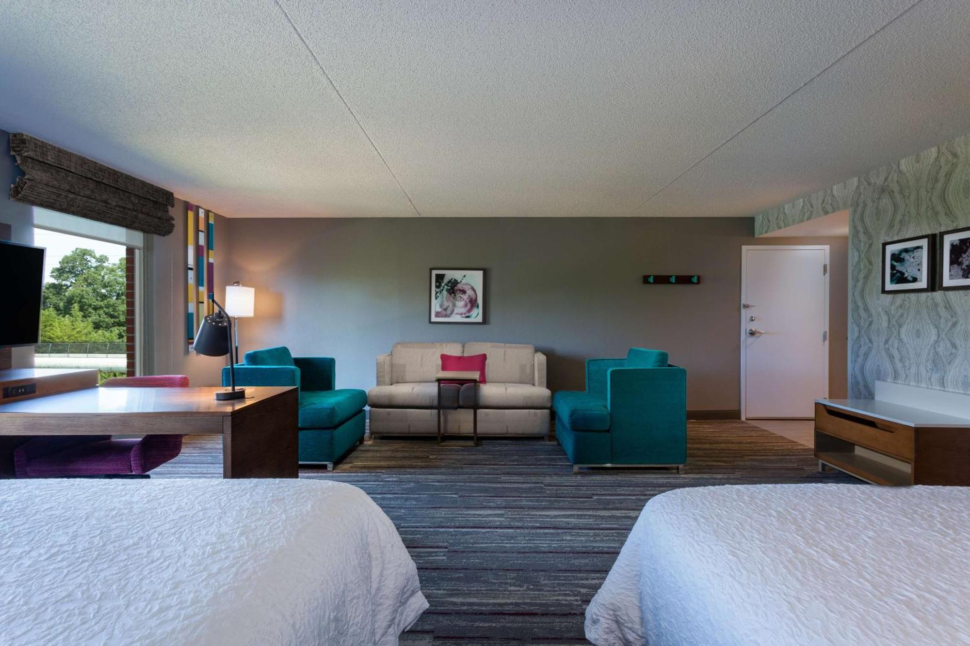 Hampton Inn & Suites Herndon-Reston Екстериор снимка