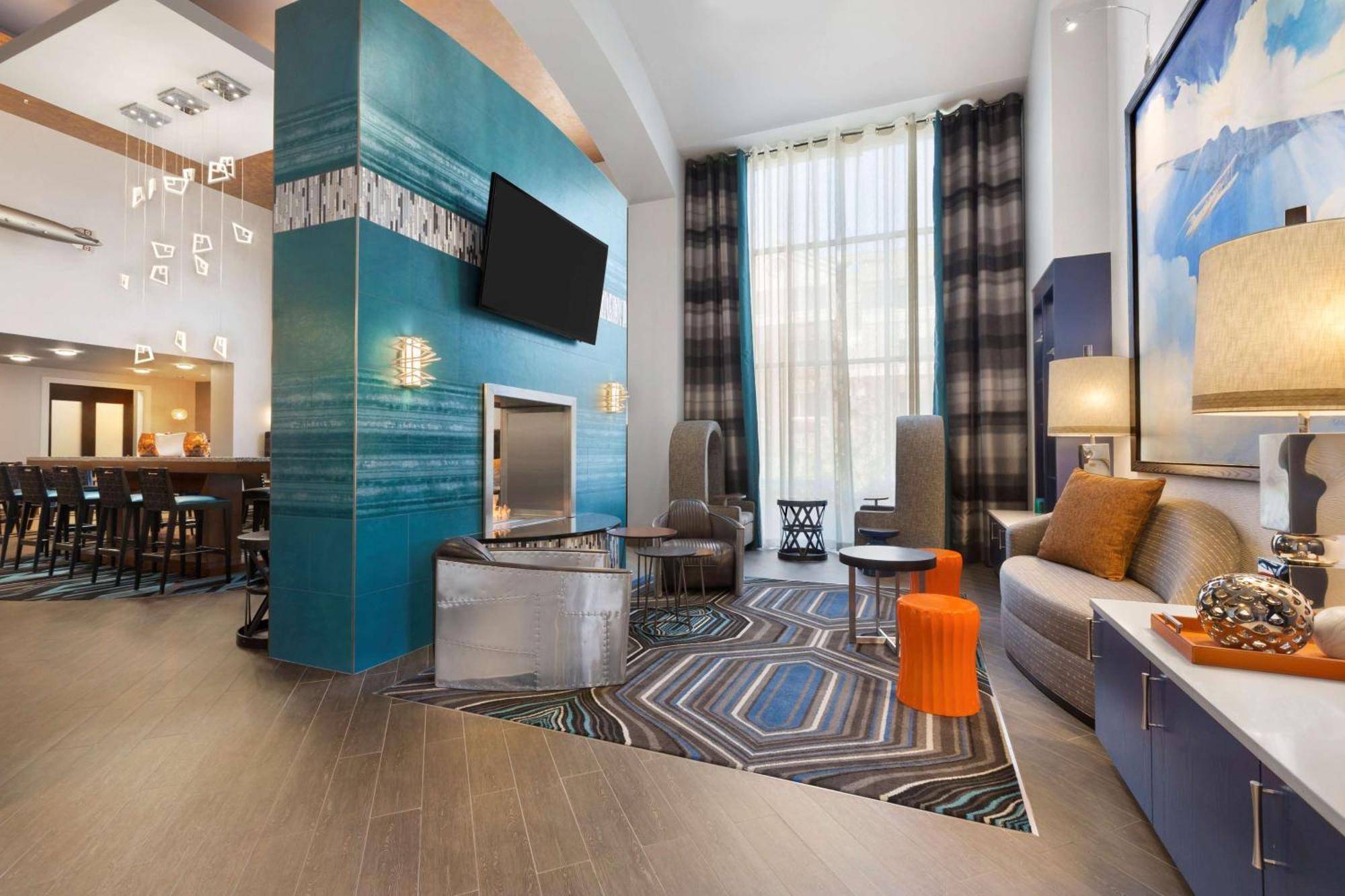 Hampton Inn & Suites Herndon-Reston Екстериор снимка